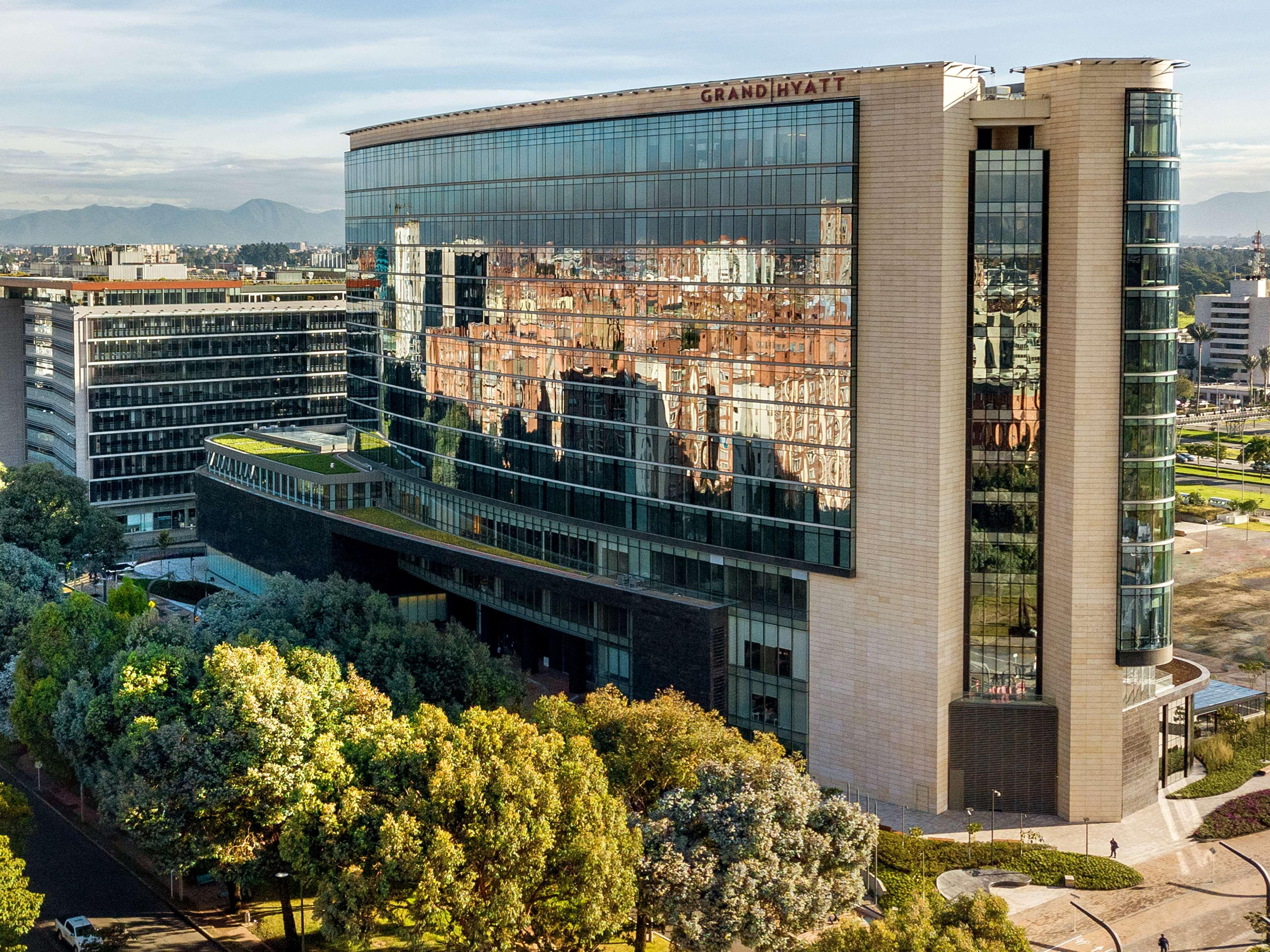 แกรนด์ ไฮแอท โบโกตา Hotel ภายนอก รูปภาพ The headquarters of the company in Madrid
