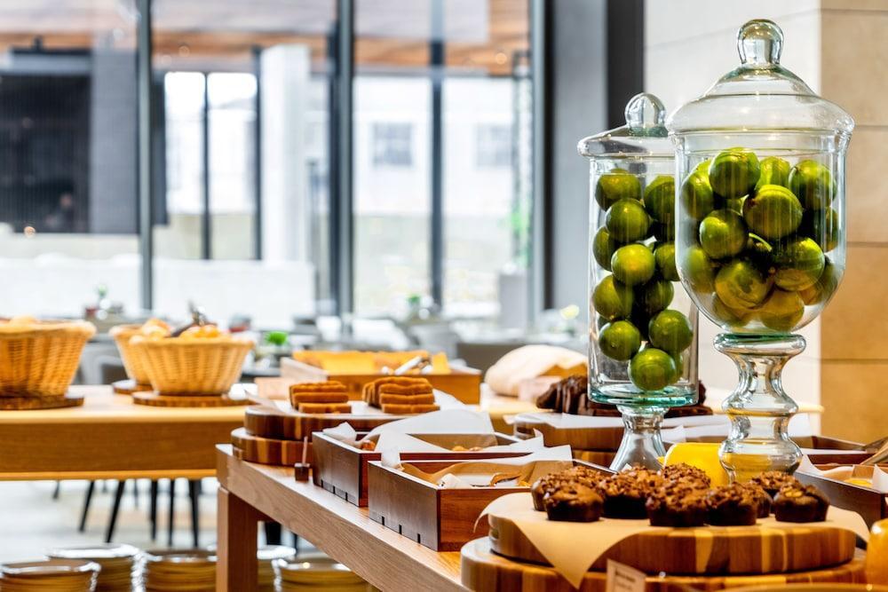 แกรนด์ ไฮแอท โบโกตา Hotel ภายนอก รูปภาพ A buffet at a hotel